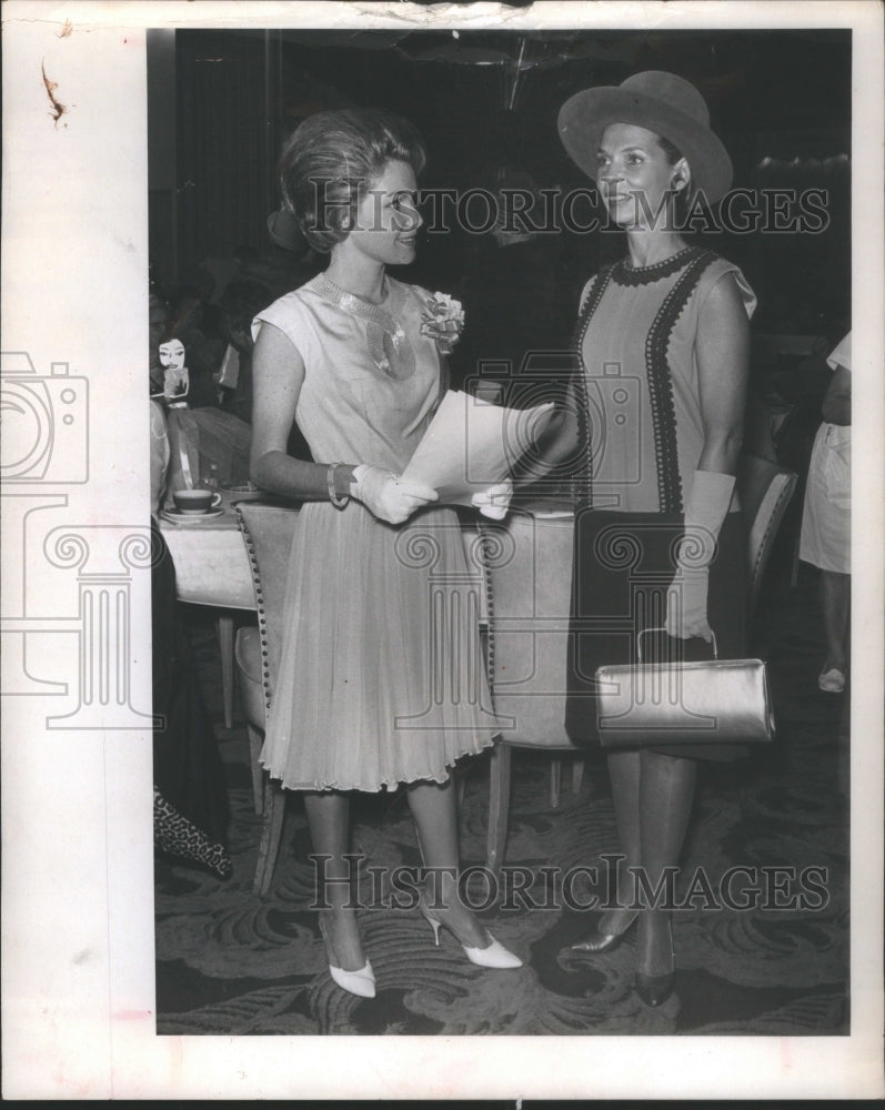 1966 Mrs Cullom Walker Jr, Mrs Charles P. B - Historic Images