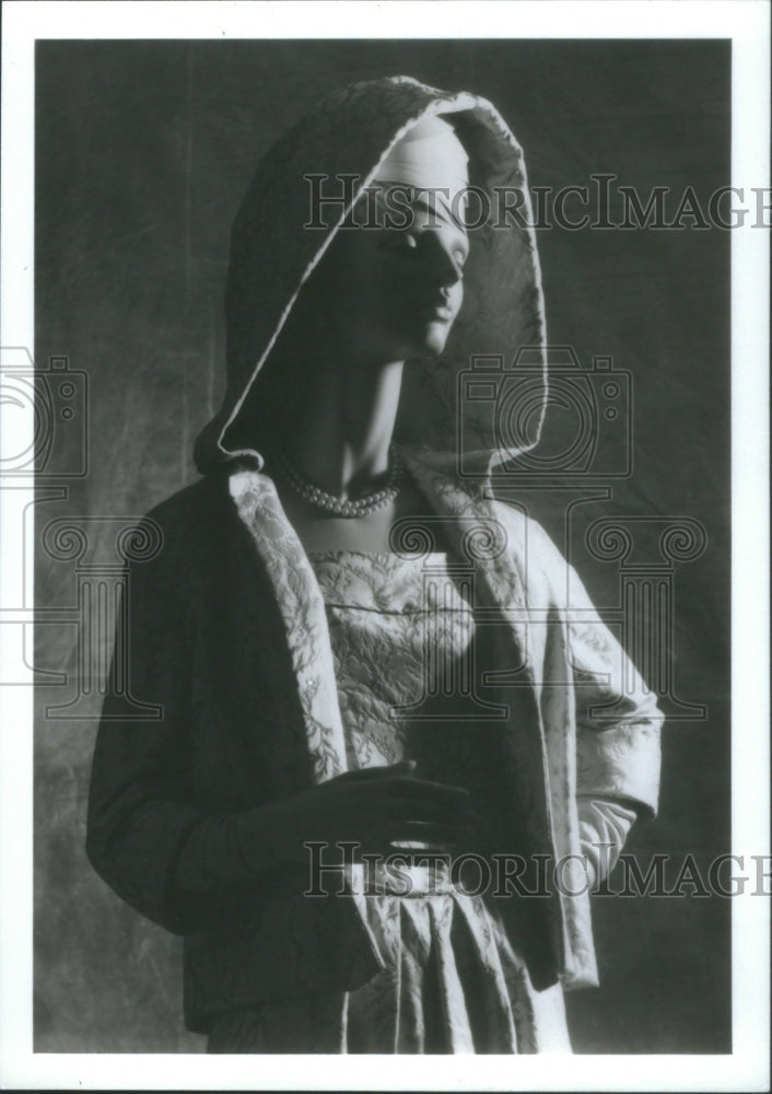 1988 Press Photo Ruth Joyce Detroit Designer Exhibition- RSA17971 - Historic Images