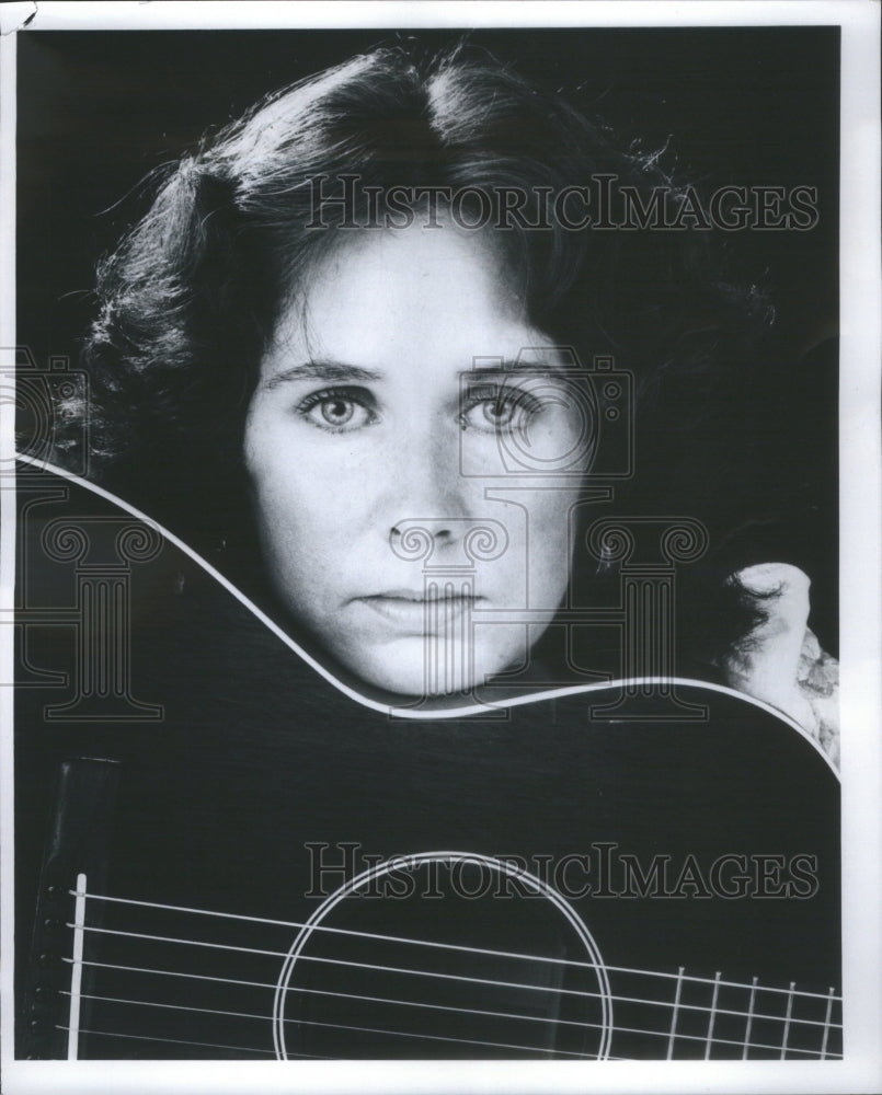 1982 Press Photo Mary Flower Musician - Historic Images