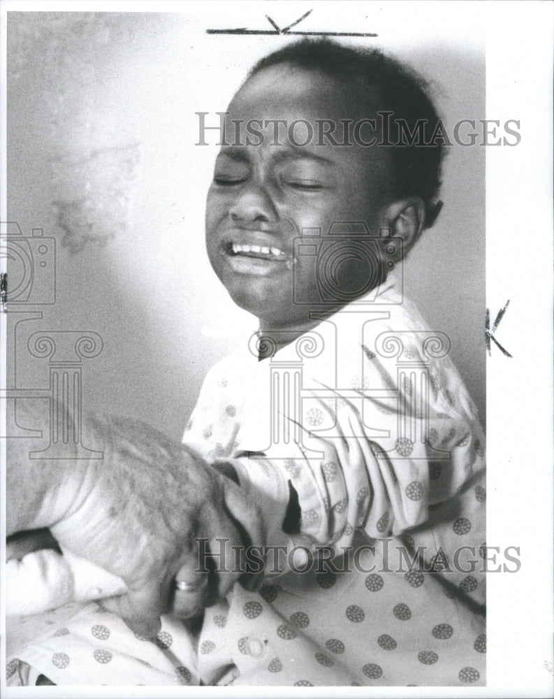 1990 Jewish Black Child Struck With The Mea - Historic Images