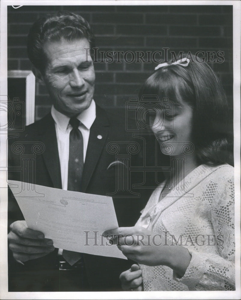 1967 Press Photo Alfonse Fiare Pearl St Robert Furlong- RSA18589 - Historic Images