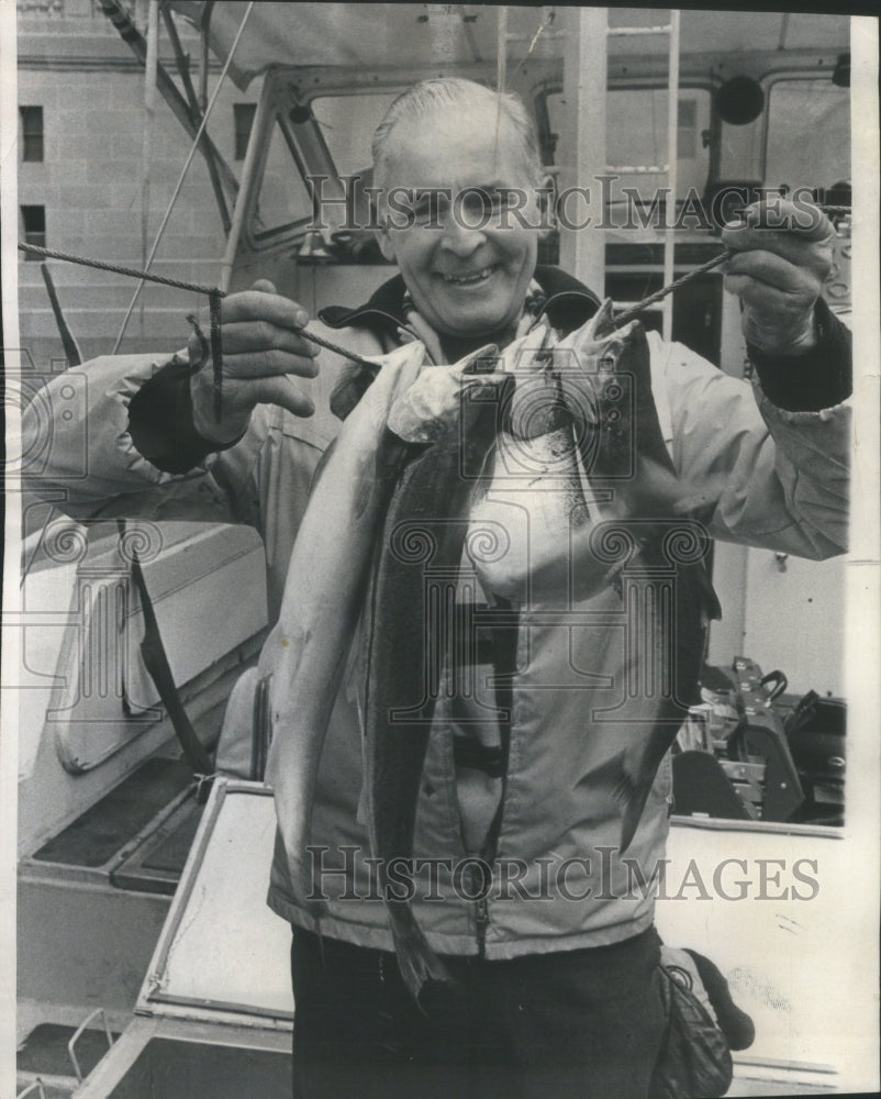 1969 Dan Greeley fisherman Winnetka Coho Fi - Historic Images