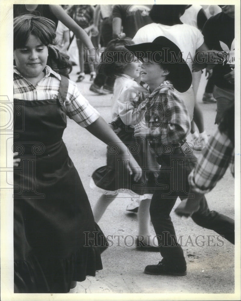 1983 Press Photo Meg and Jamie Venable Square Dance In- RSA18869 - Historic Images