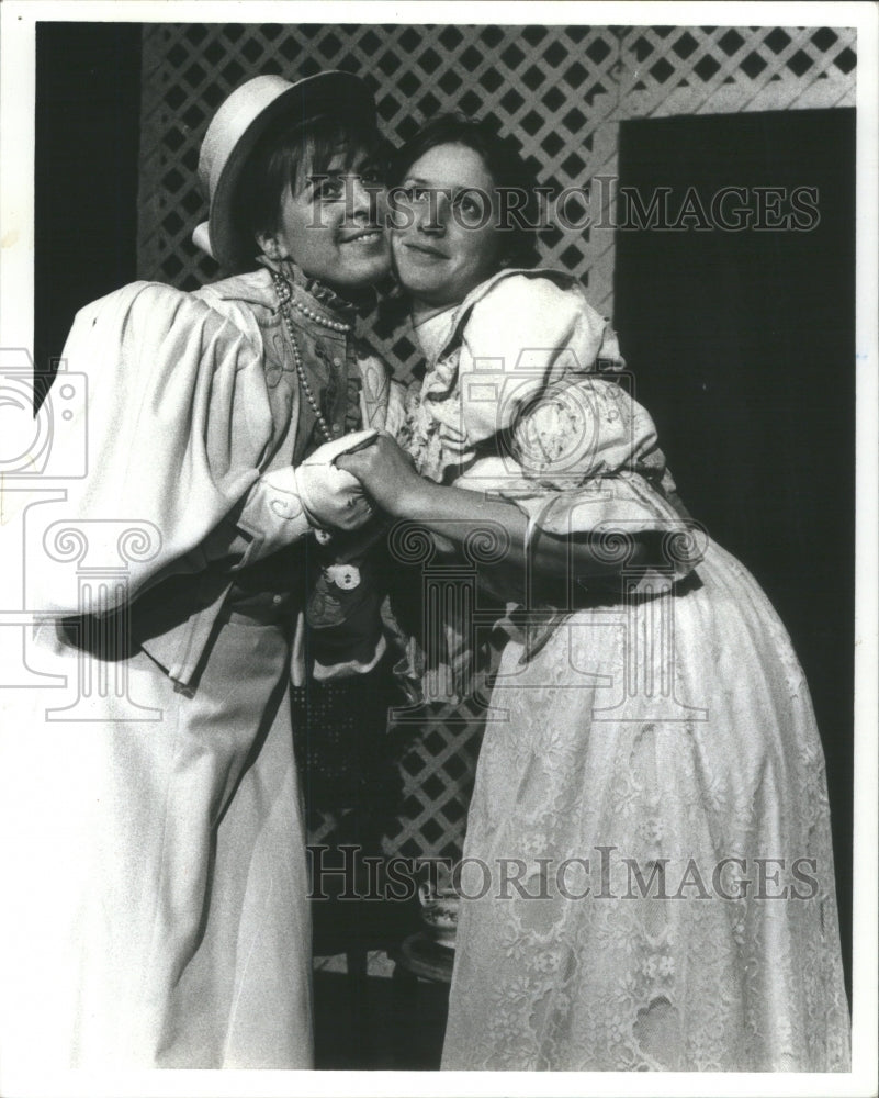 1983 Press Photo Gwendolen (Hope Fitzgerald) Cecily (Ma- RSA18881 - Historic Images