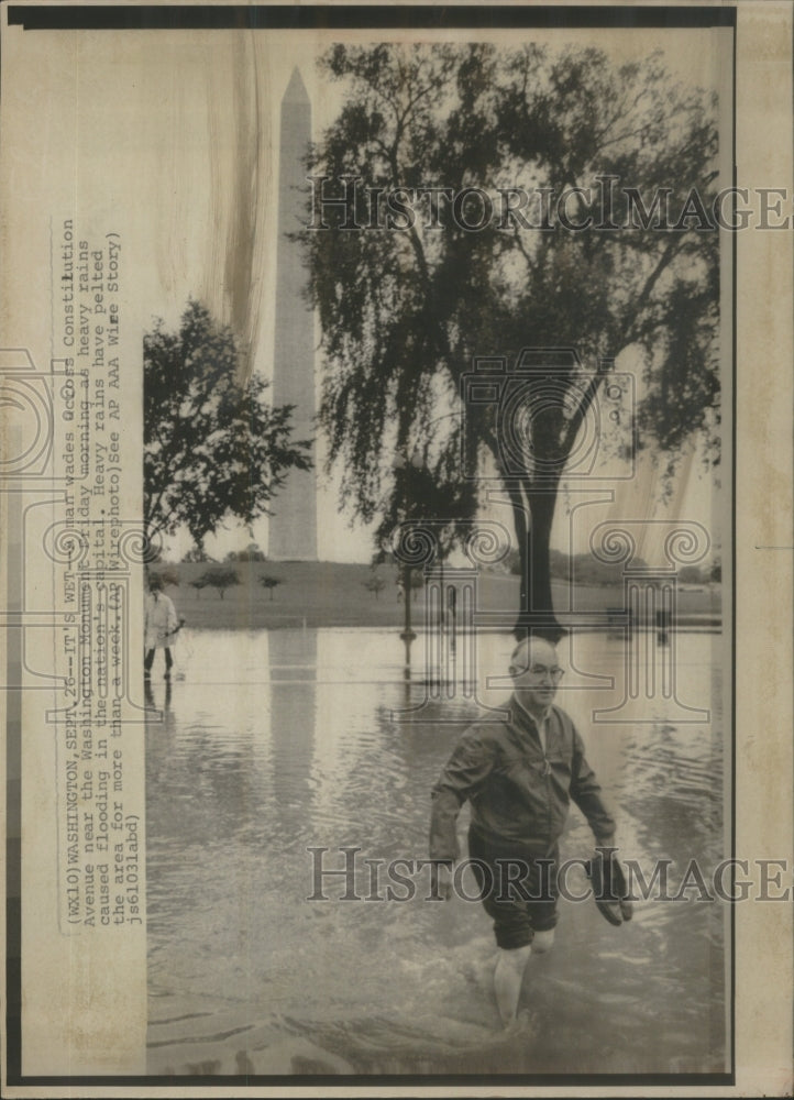 1975 Press Photo Washington DC Flood- RSA19259 - Historic Images