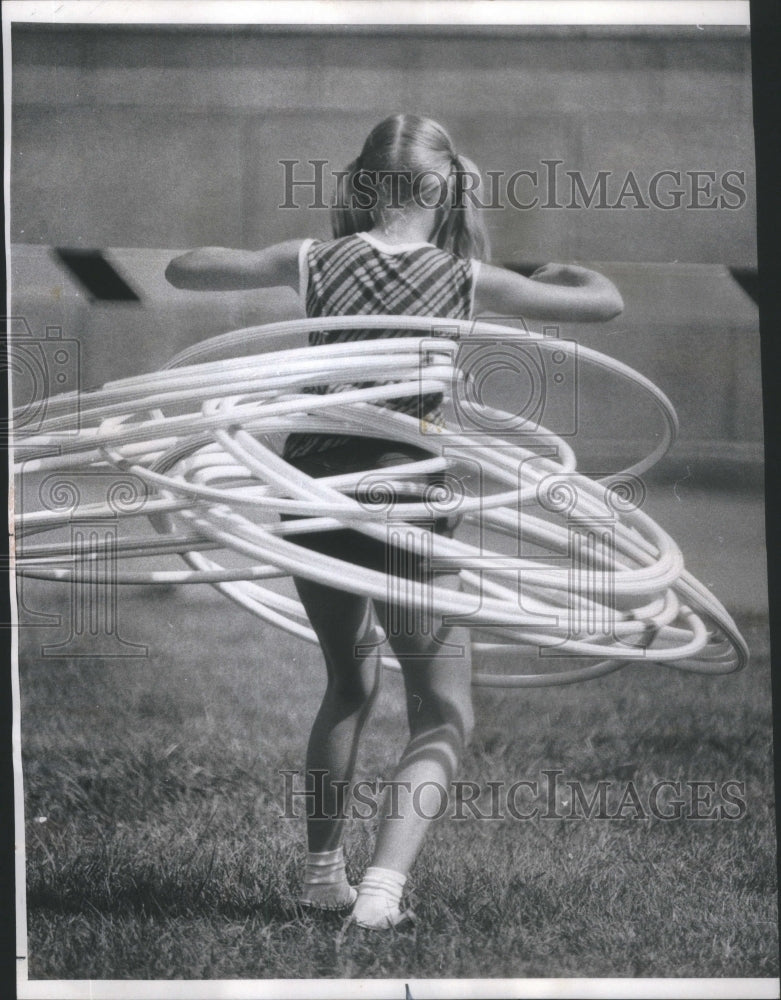 1975, Whirling Hooping scoping Chicago Park- RSA19439 - Historic Images