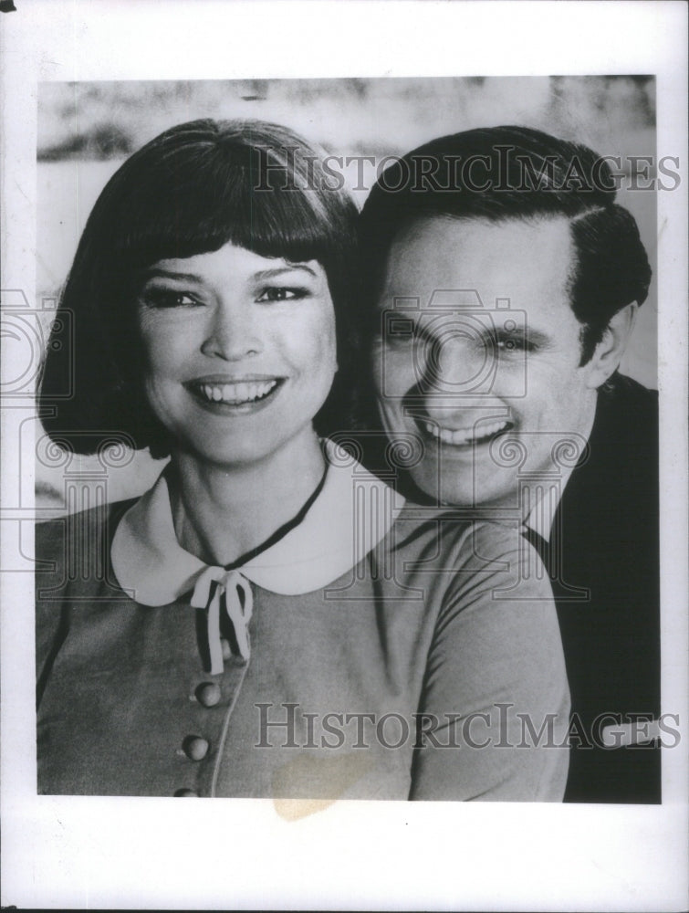 1980 Actors Ellen Burstyn and Alan Alda in - Historic Images