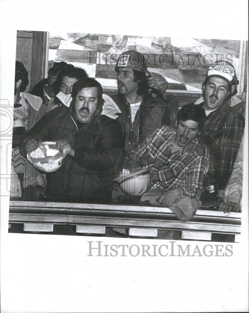 1981 Press Photo Iron Workers Protest Capital Gallery-Historic Images