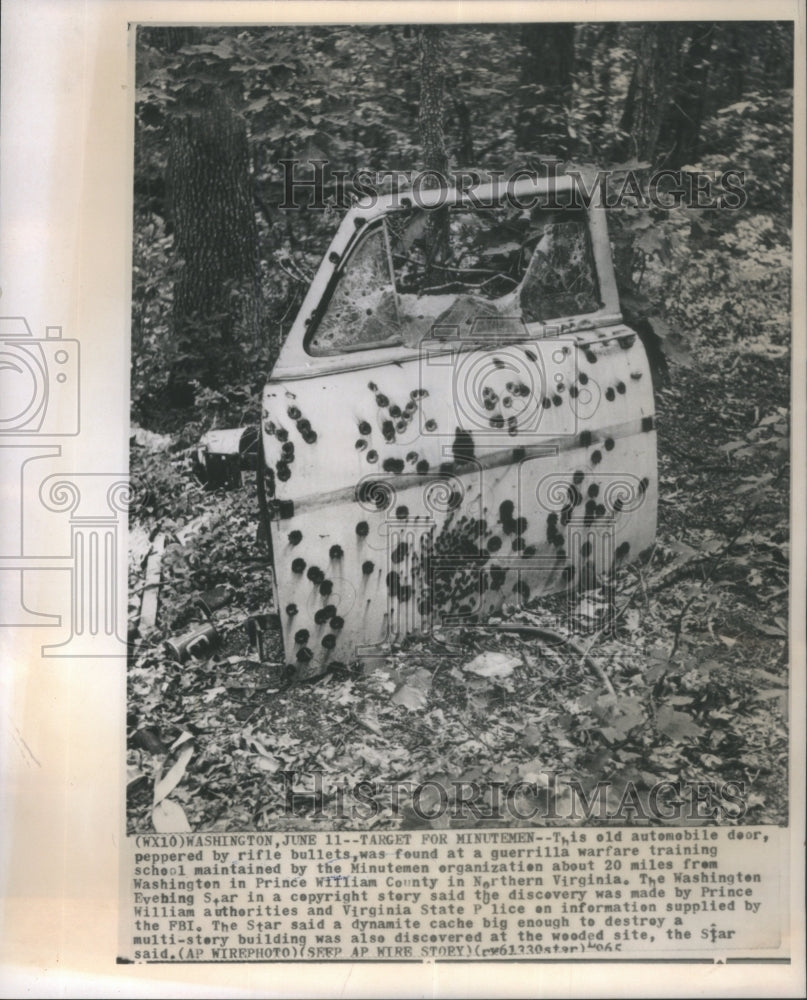 1965 Automobile Rifle Attack Guerrilla Warf - Historic Images