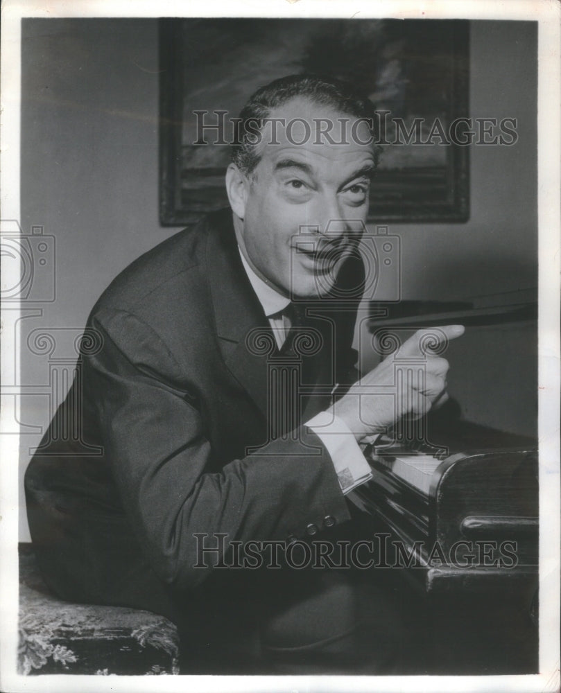 1960 Victor Borge Danish Comedian Conductor - Historic Images