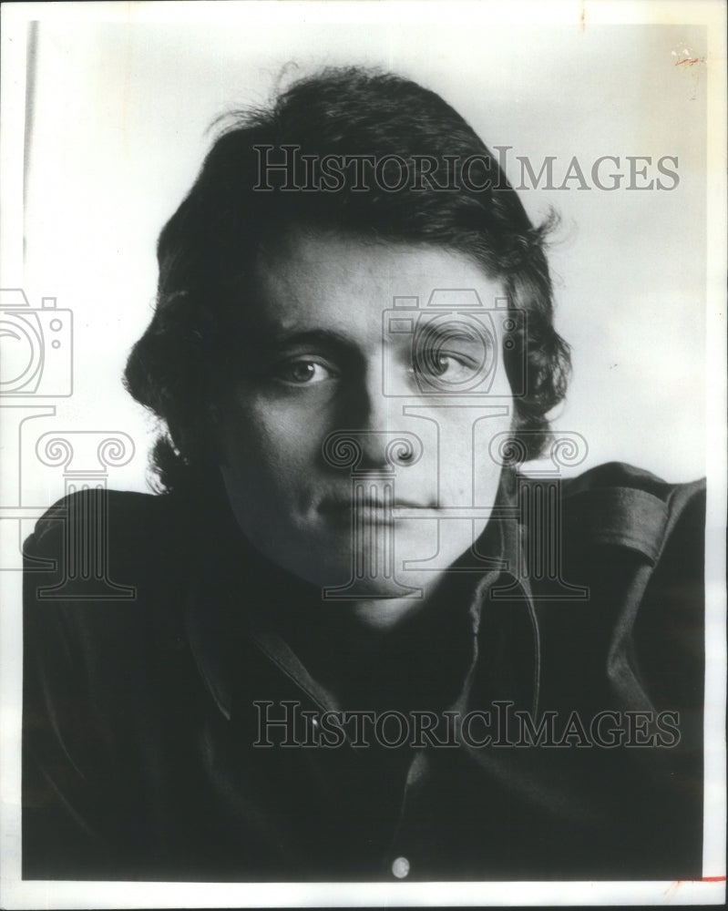 1975 Press Photo David Britton British Film Actor Autho- RSA21035-Historic Images