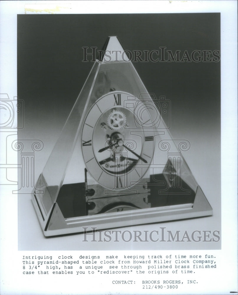 1993 Press Photo Howard Miller Clock Company Clock Home - Historic Images