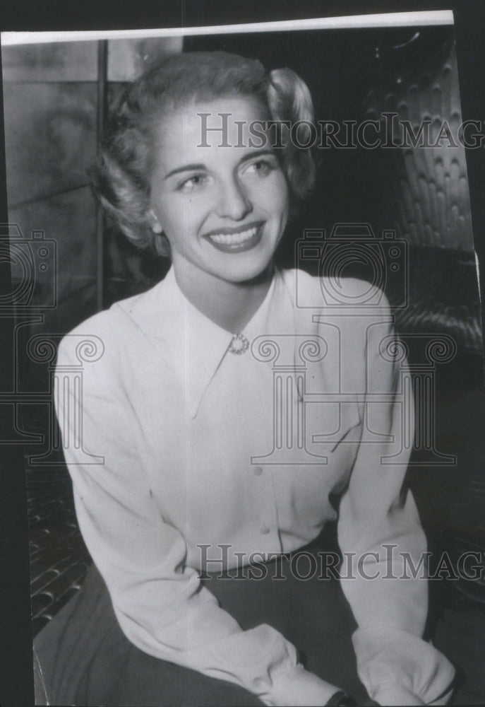 1948 Press Photo Miss Miriam Davidson Pittsburgh model- RSA21581 - Historic Images