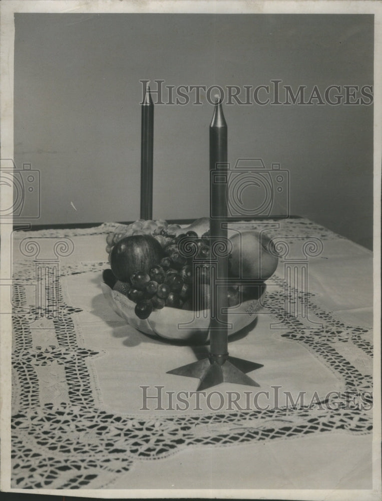 1941 Press Photo Candles Toys Barrett- RSA21645 - Historic Images