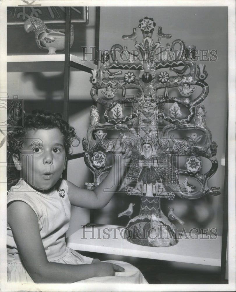 1961 Gina Golab fair visitor Harvey candle - Historic Images