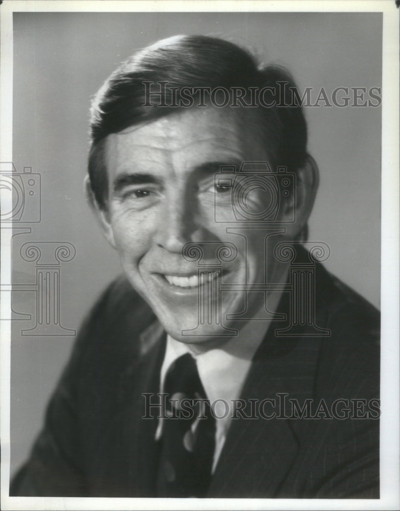 1981 Press Photo NBC Newsman Doglas Kiker- RSA21937 - Historic Images