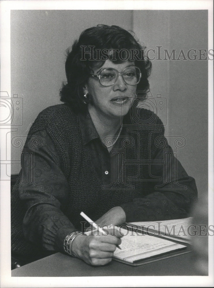 1986 Press Photo Dame Julia Elizabeth Andrews DBE Actre- RSA21963 - Historic Images