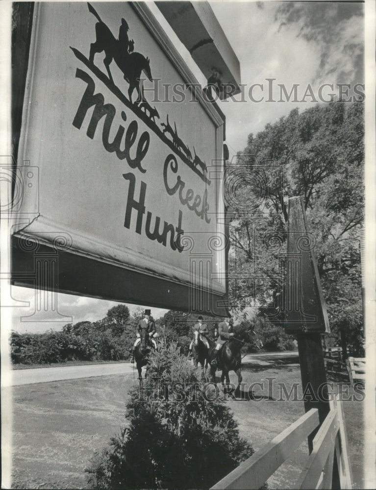 1966 Board Mill Creek Hunt Ride Horse - Historic Images