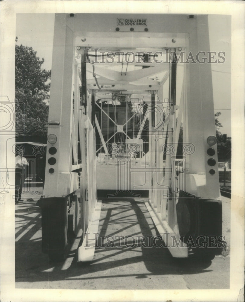 1961 Press Photo Semi trailer new model transport carry- RSA23255- Historic Images