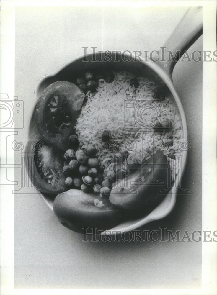 1982 Paella Tasty Rice Casserole. - Historic Images