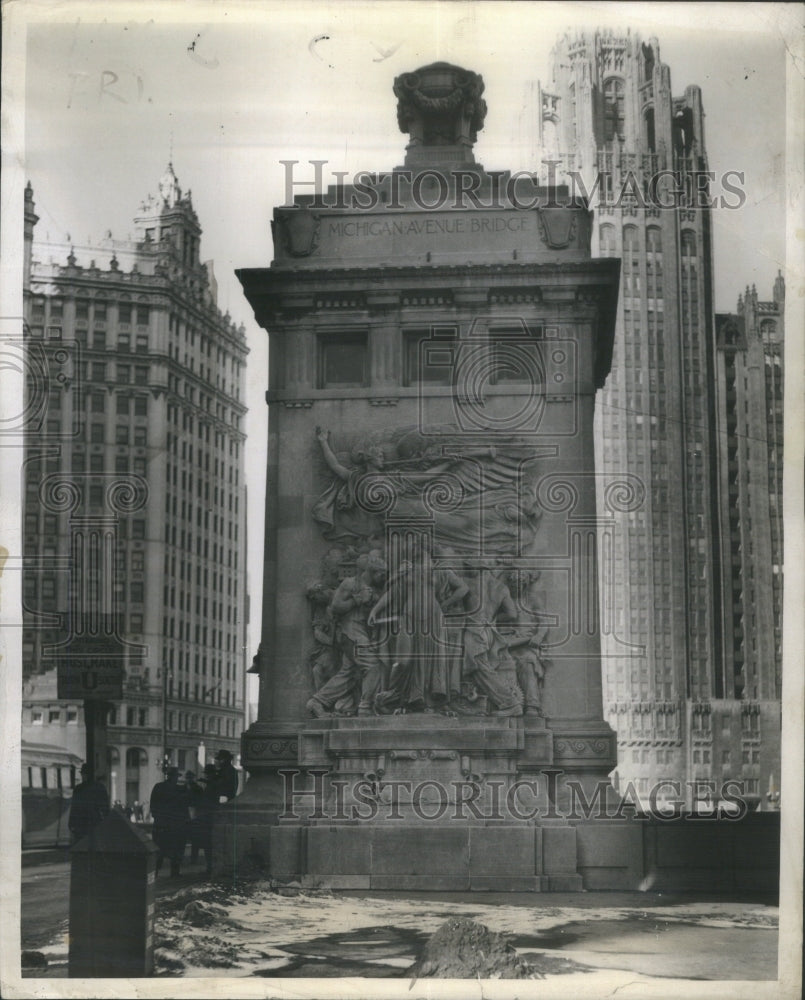 1940, Regeneration Statue Michigan Avenue Br- RSA23465 - Historic Images