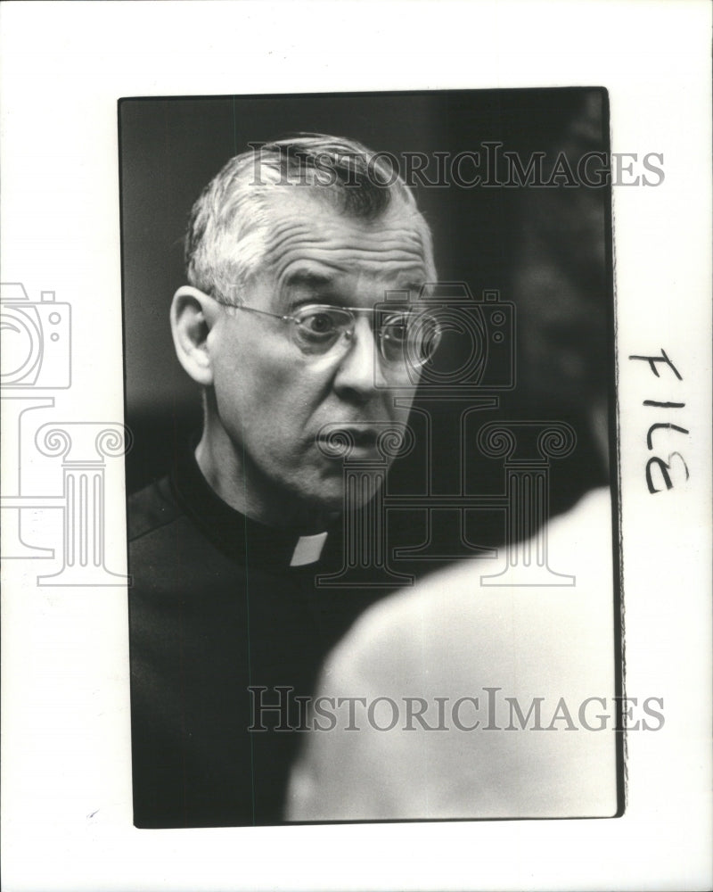 1981 Press Photo Joseph Karasiewicz Conception Church- RSA24313 - Historic Images