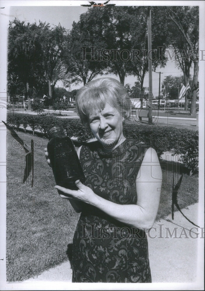 1967 Press Photo Marie Harding State Fair Community art- RSA24359- Historic Images