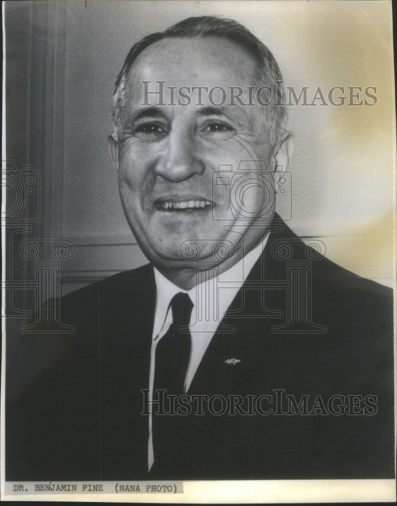 1959 Dr Benjamin Fine Smile - Historic Images