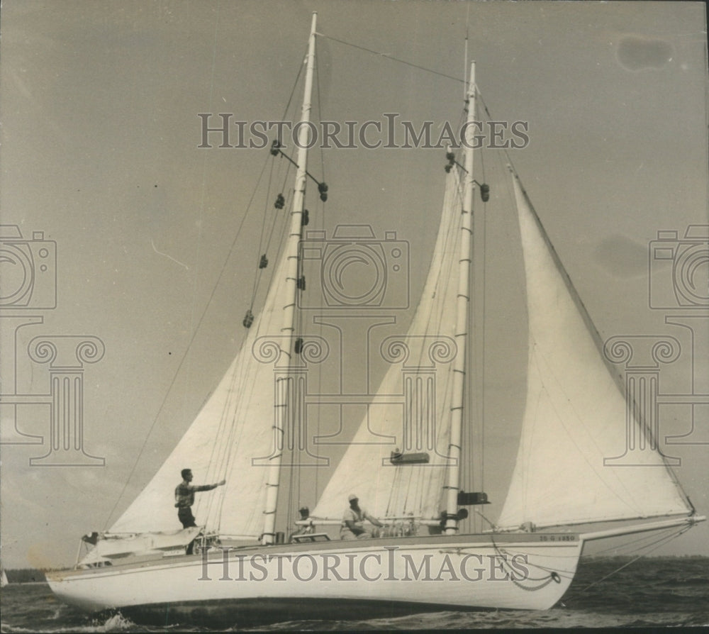 1951 close-hauled sails Tropicair heels dri - Historic Images