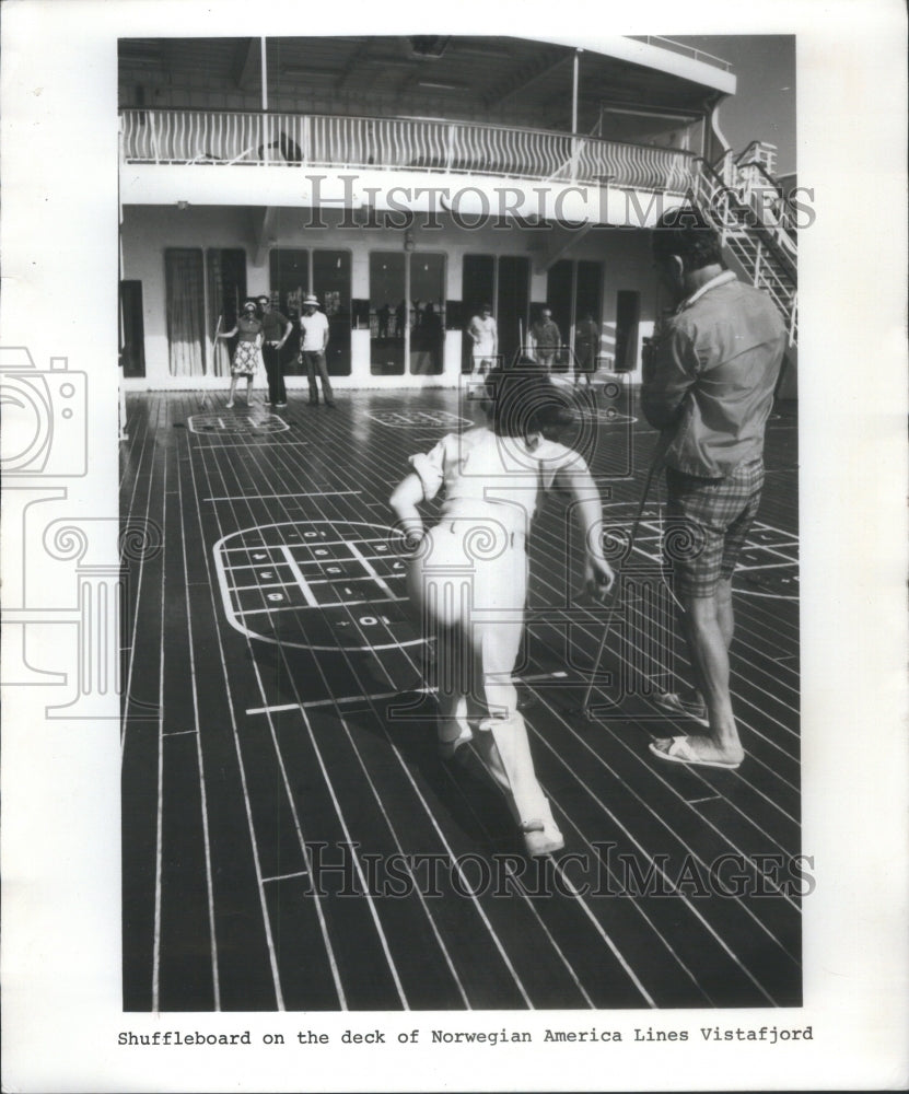 1974 Press Photo Shuffleboard Norwegian America Lines V- RSA25129 - Historic Images