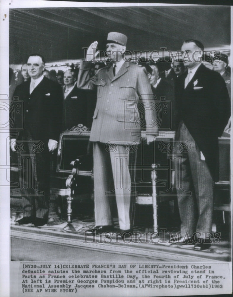 1963 President Charles deGaulle Salutes Mar - Historic Images