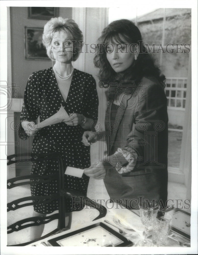 1988 Lesley-Anne Down Maggie Henderson TV F - Historic Images