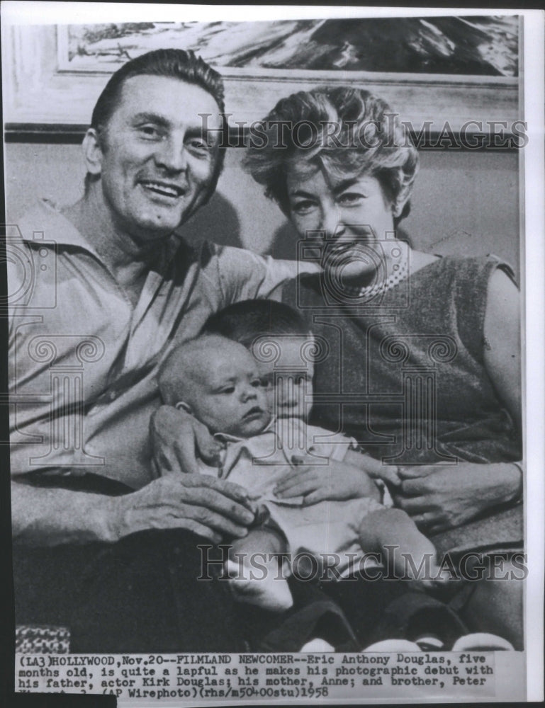 1958 Actor Kirk Douglas With His Family - Historic Images