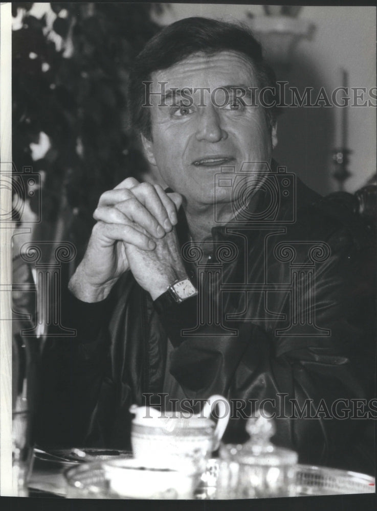 1981 Mike Douglas Talk Show - Historic Images