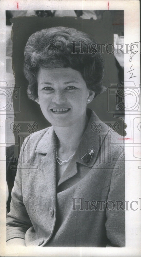 1966 Mrs. Peter Buchan-Historic Images