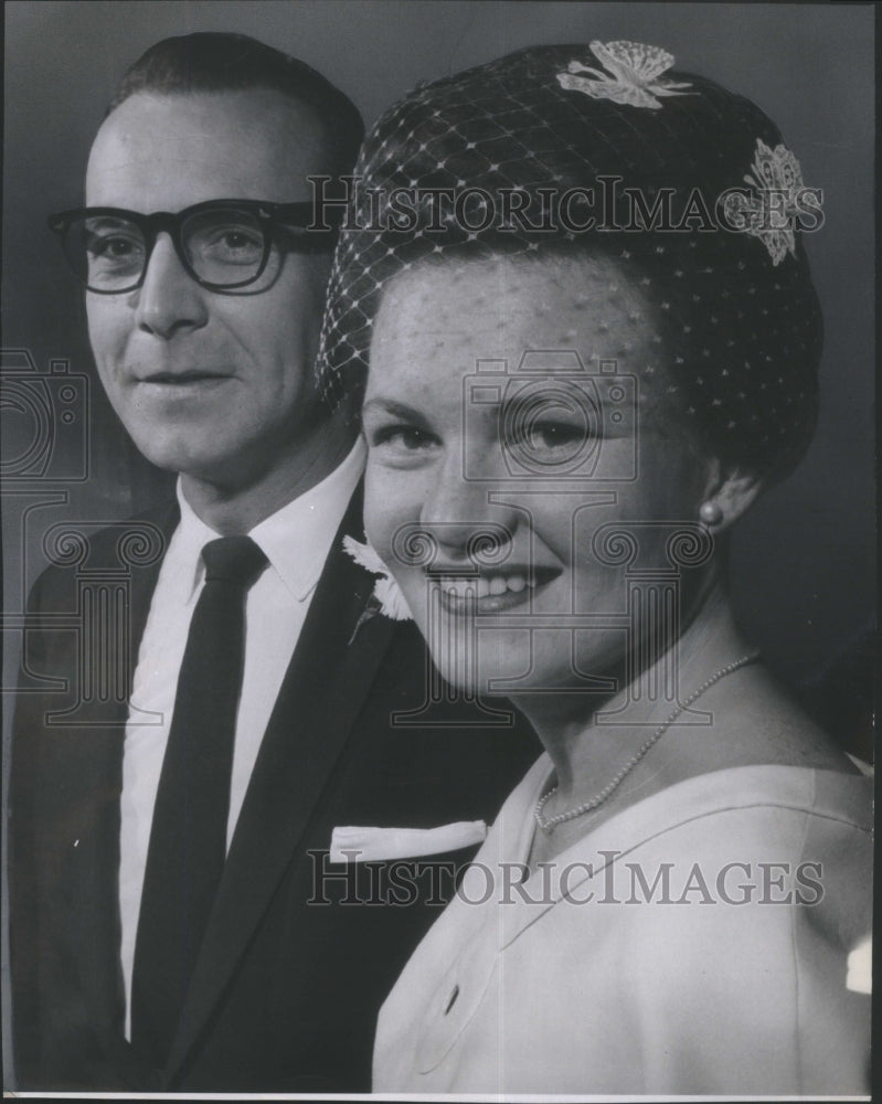 1962 Mr Mrs Peter Kerry Buchan Wedding Pict - Historic Images