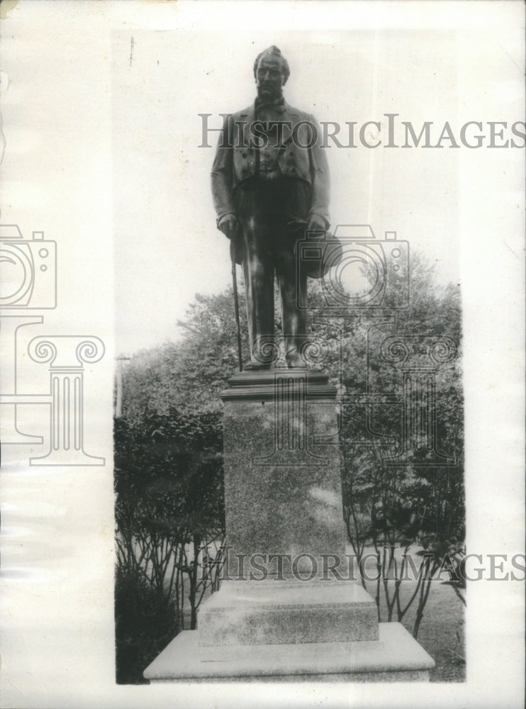 1928 Press Photo Bronze Statue President Buchanan Lanca- RSA27187 - Historic Images