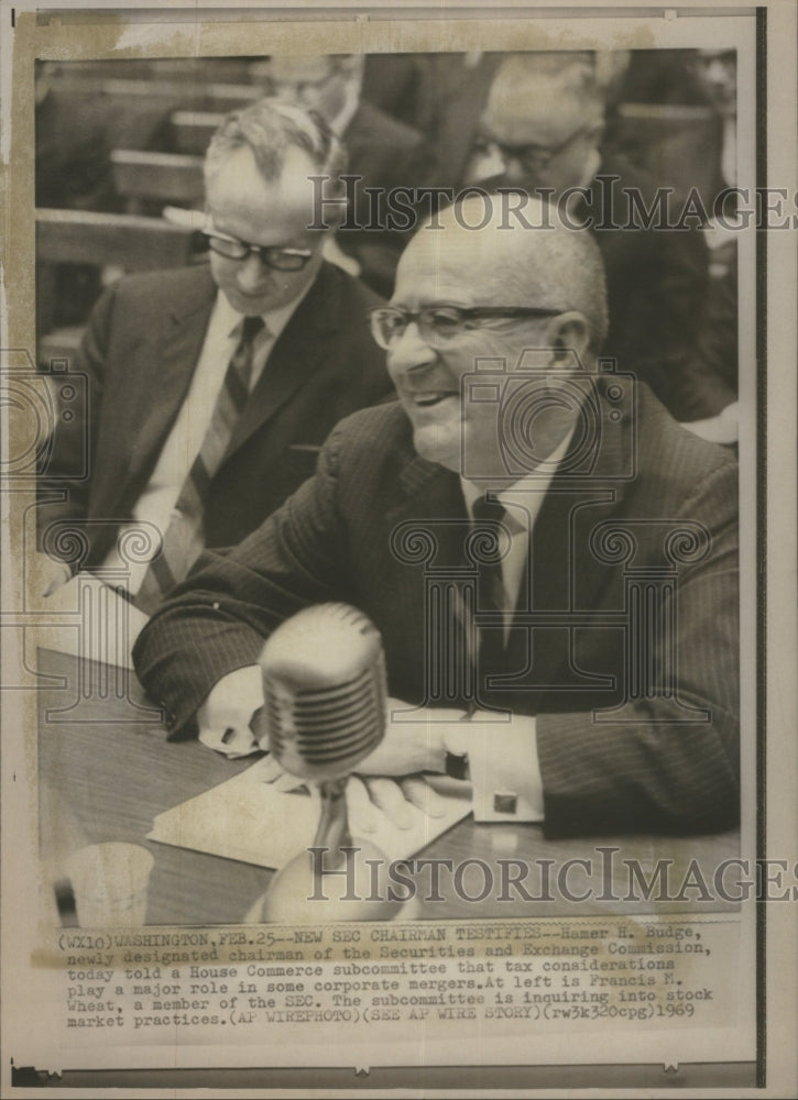 1969, Hamer Budge SEC chairman Francis Wheat- RSA27227 - Historic Images