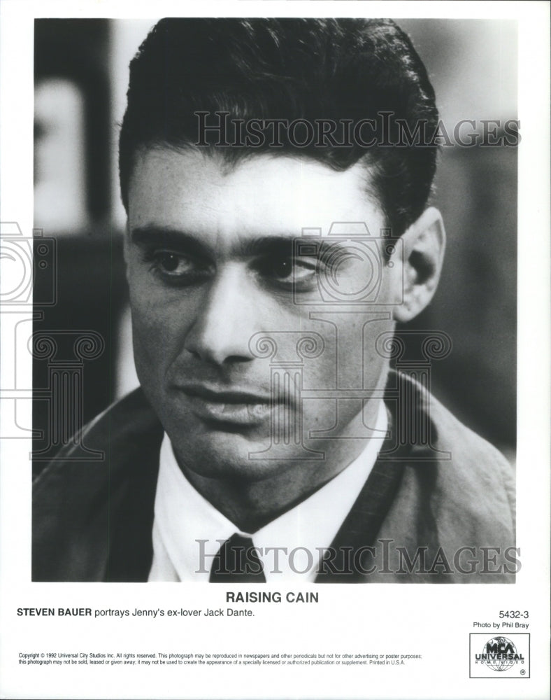 1992 Press Photo Steven Bauer,actor - Historic Images