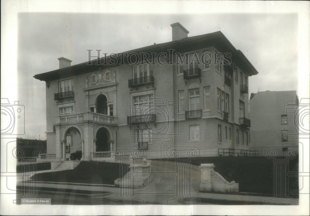 1931 Mrs John Henderson Mansion Owner Embas - Historic Images