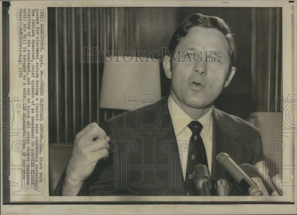 1970 Press Photo Sen Birch Bayh pushes electoral reform- RSA28705 - Historic Images