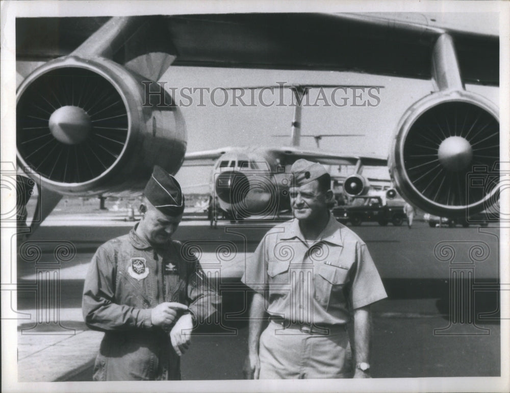 1967 Press Photo Military Norman Zeisloft- RSA28947 - Historic Images