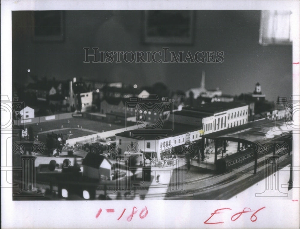 1970 Press Photo Railroad station downtown section Lo v - Historic Images