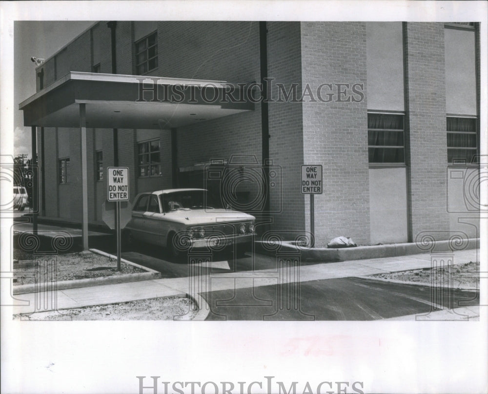 1965 Drive Window clear water utilities bui - Historic Images