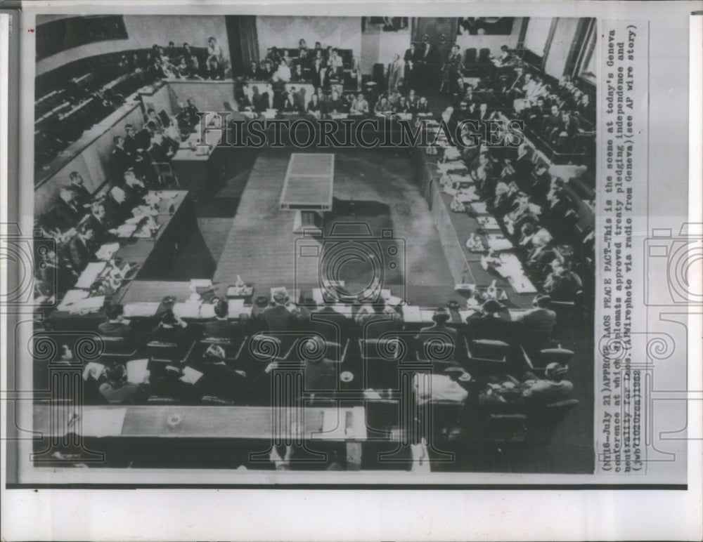 1962 Press Photo East West Geneva Conference Loas Accor- RSA29587 - Historic Images