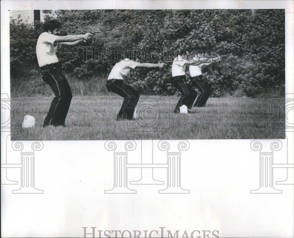 1974 Press Photo Clearwater Police Shooting Practice- RSA29625 - Historic Images