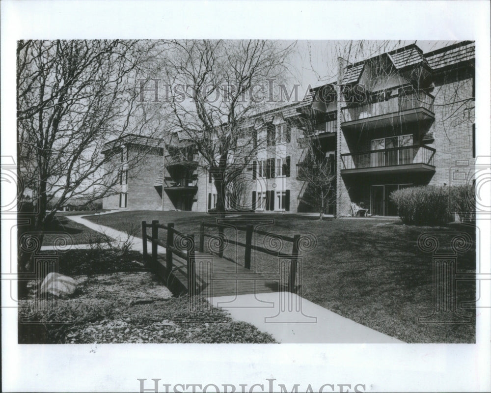 1979 The Condominiums At Westbrook West - Historic Images