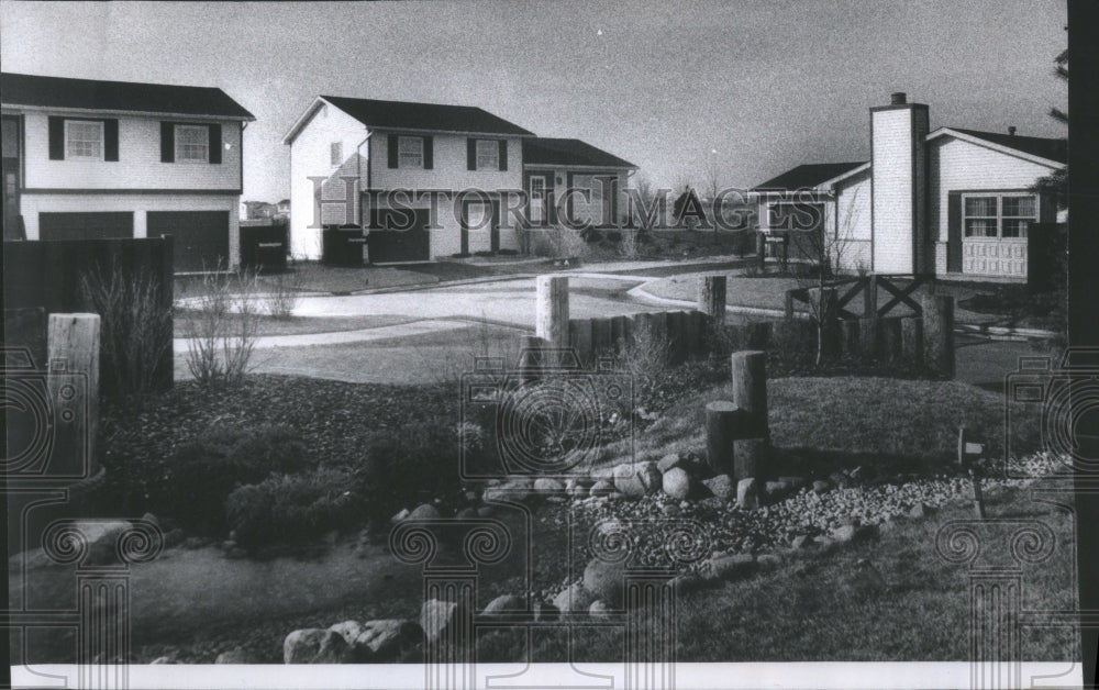 1977 Allister Construction Estate developme - Historic Images