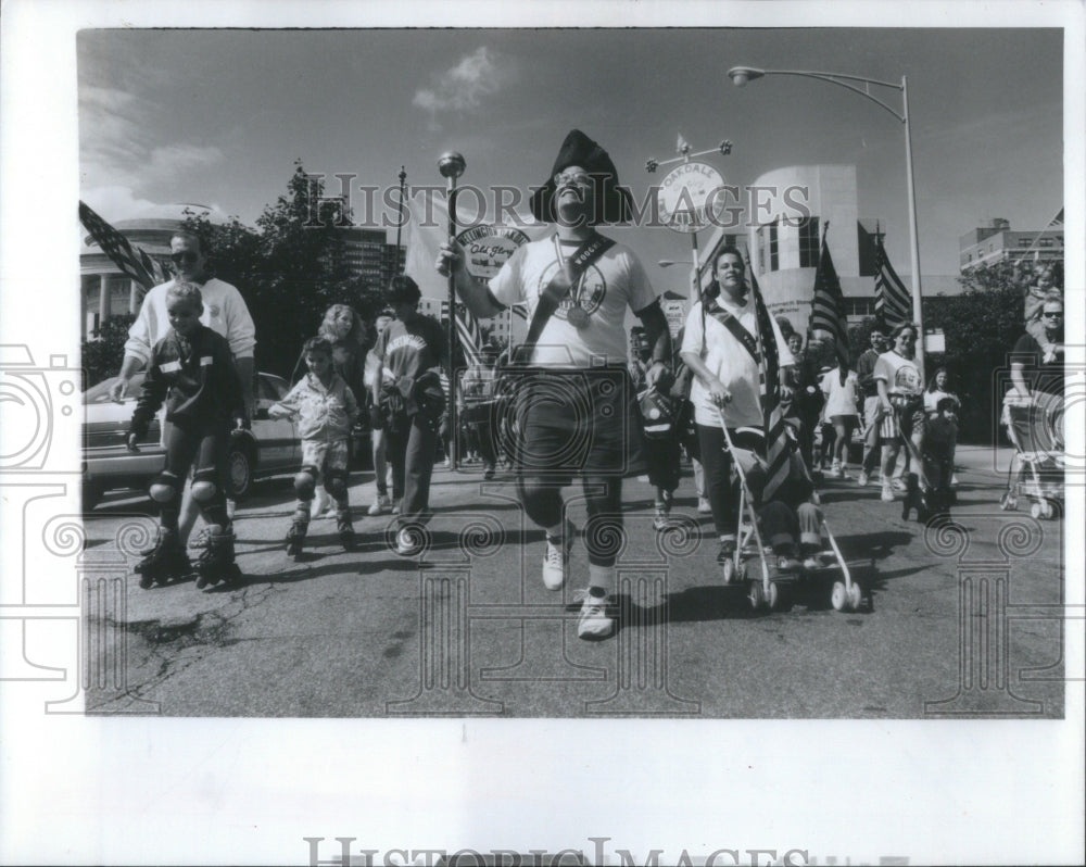 1993 Press Photo Grand Marshal Tony Welshman Parade- RSA30705 - Historic Images