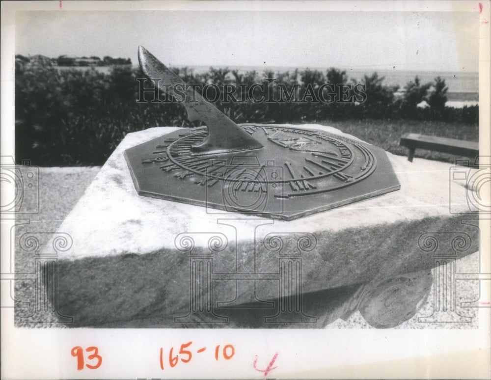 1974 Press Photo A Suncoast Area Sundial- RSA31165 - Historic Images